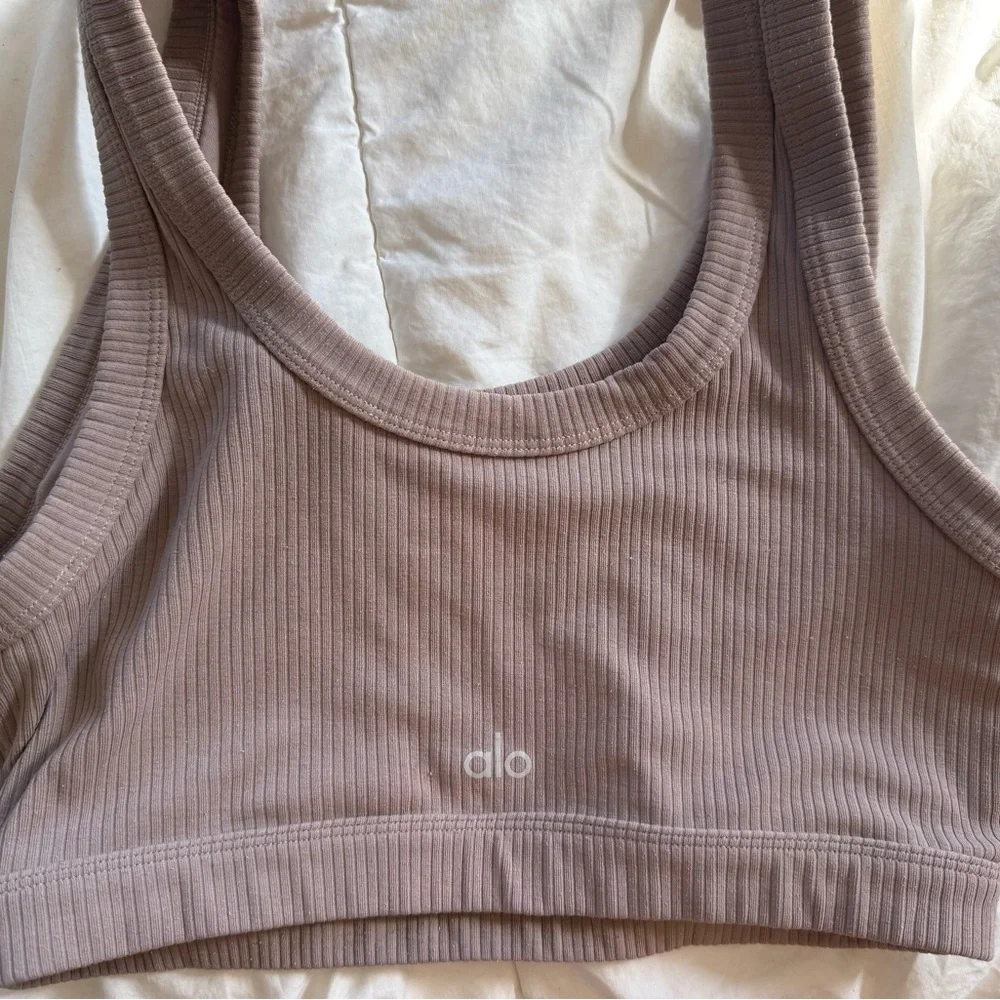 Alo Yoga Wellness Bra size L - Picture 3 of 3